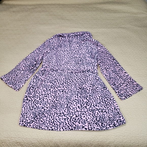 Ulta Beauty Cheetah robe size S/M - Picture 6 of 6